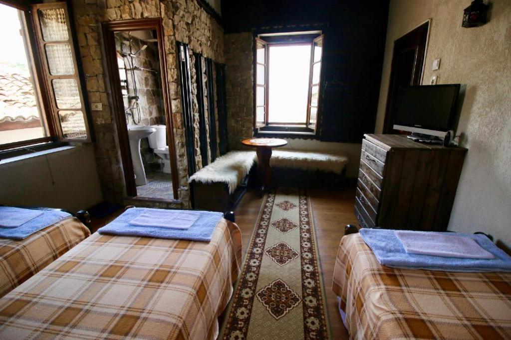 Hotel Nasho Vruho Берат Екстер'єр фото
